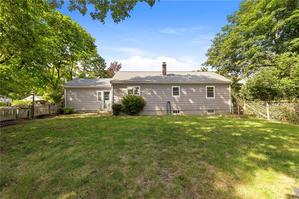 16 Garden Street Property Photo 31