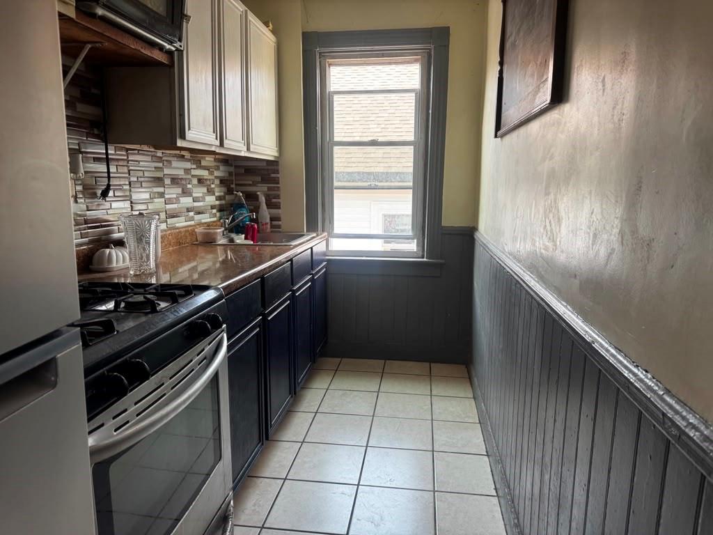 792 Atwells Avenue Property Photo 38