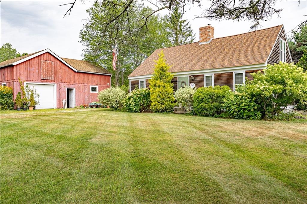 93 Moosup Valley Road Property Photo 3