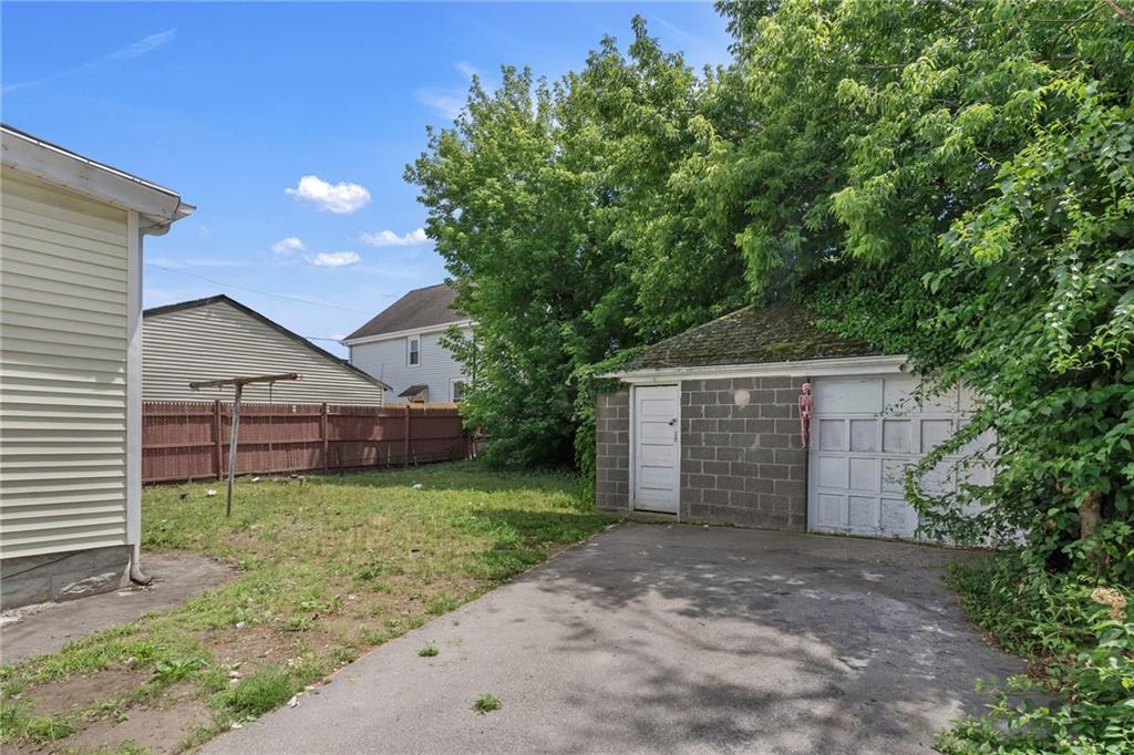 95 John Street Property Photo 43
