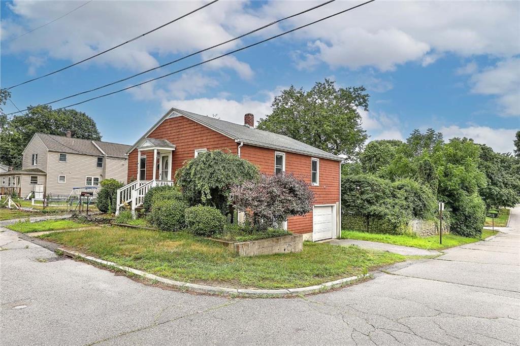 264 Phillips Street Property Photo 2