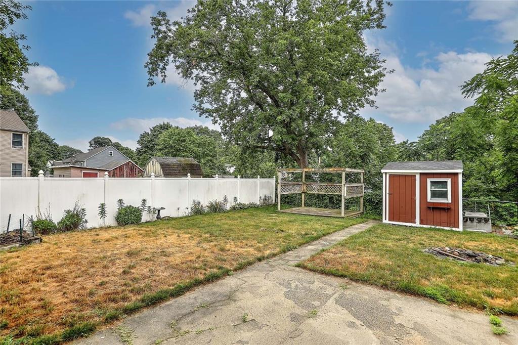 264 Phillips Street Property Photo 18