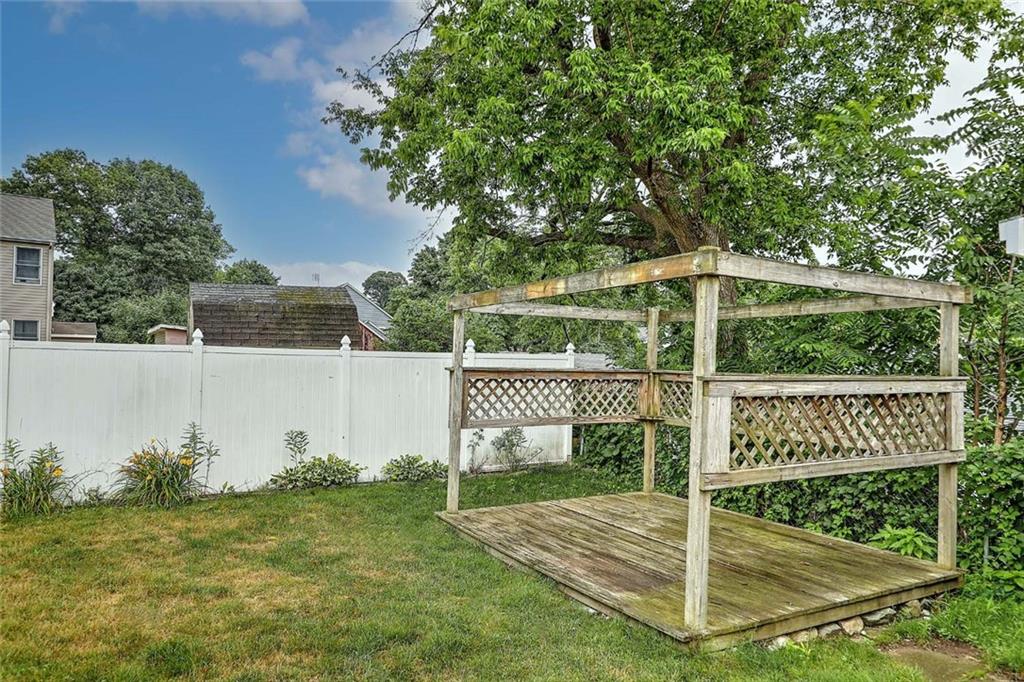 264 Phillips Street Property Photo 31