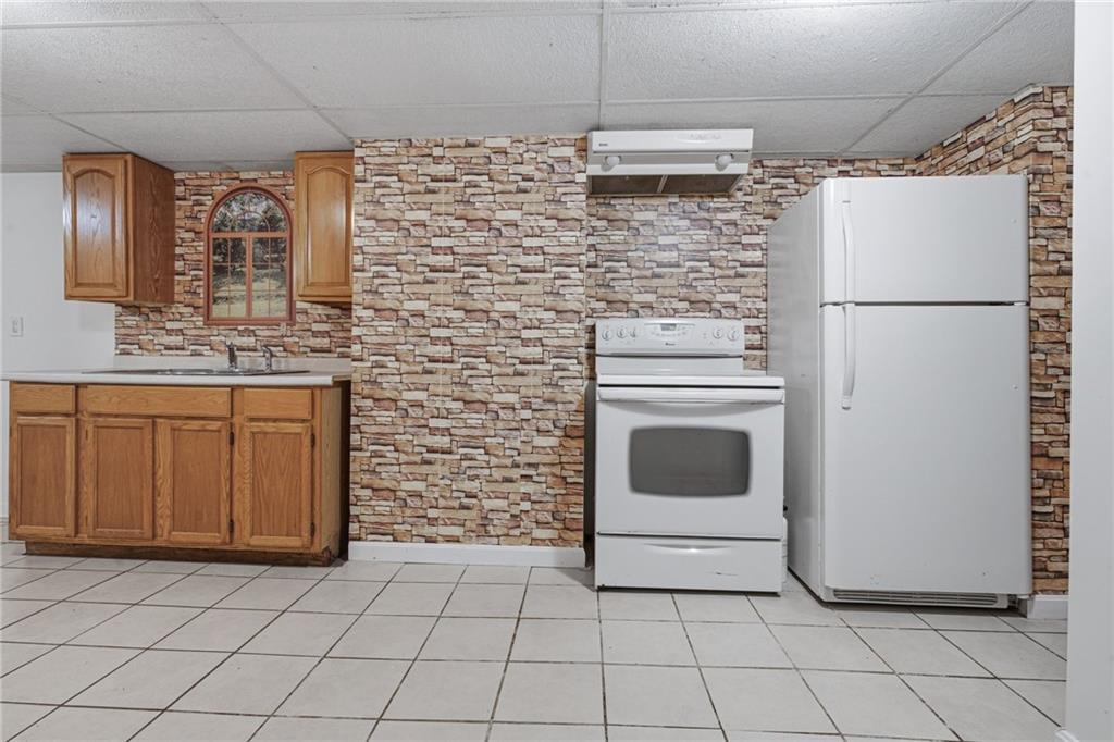 132 Potowomut Road Property Photo 21