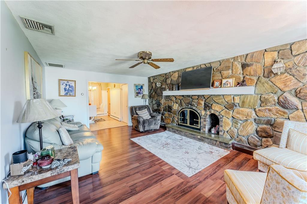 8 Flanders Street Property Photo 7