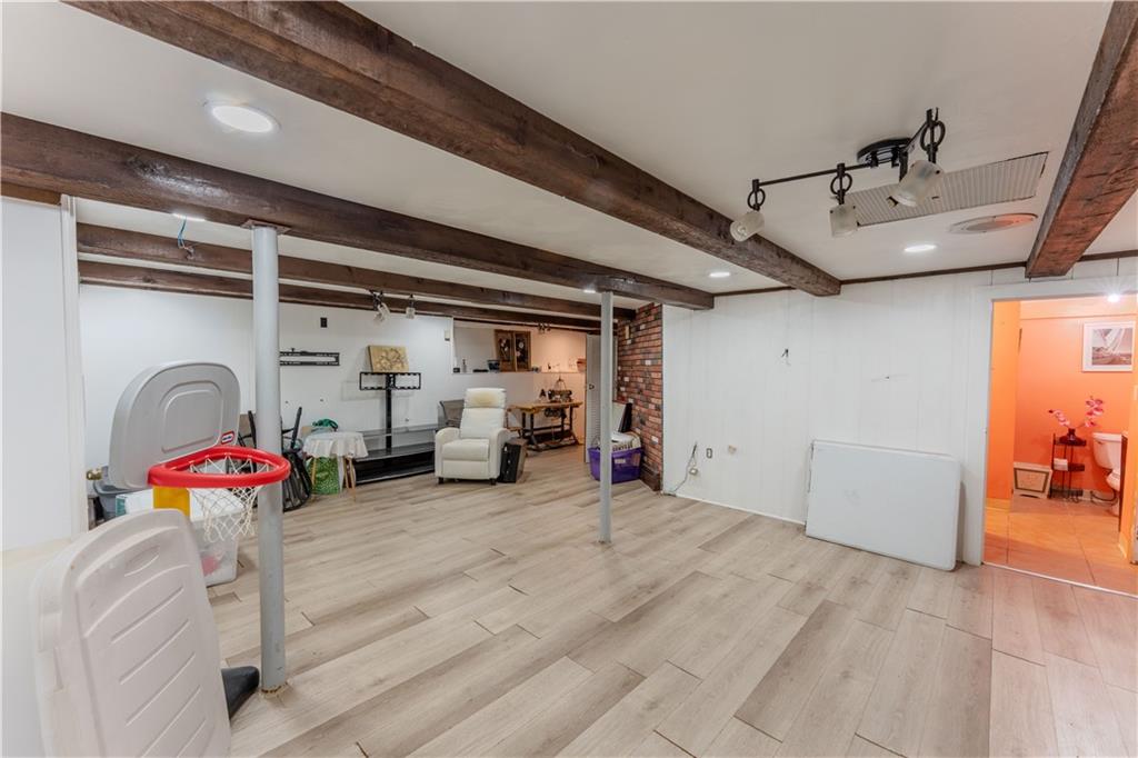8 Flanders Street Property Photo 18