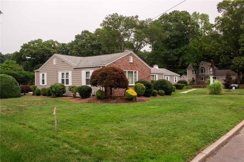 90 Frontier Road Property Photo 2