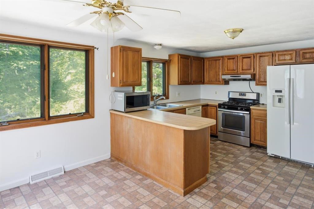 189 Woody Hill Road Property Photo 12