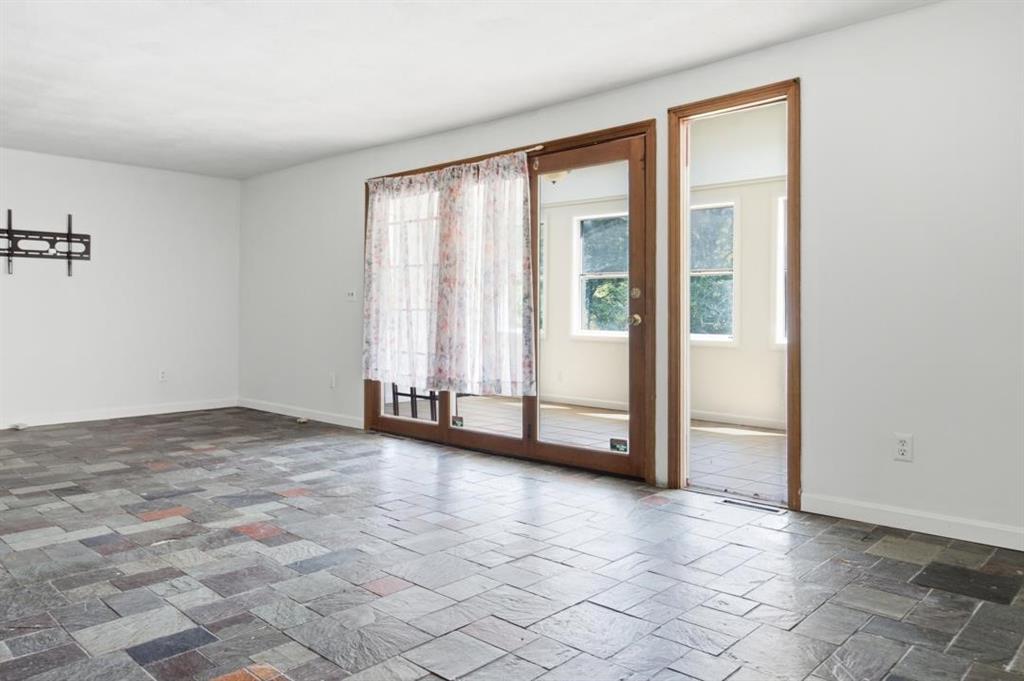 189 Woody Hill Road Property Photo 13