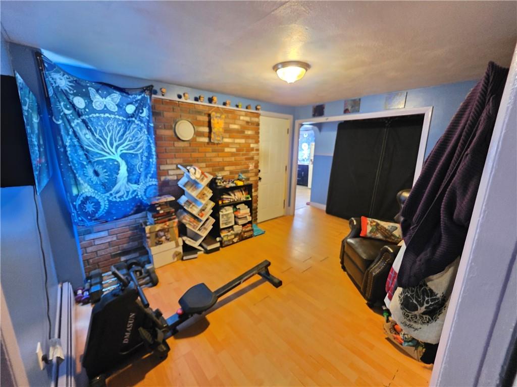422 East Avenue Property Photo 5