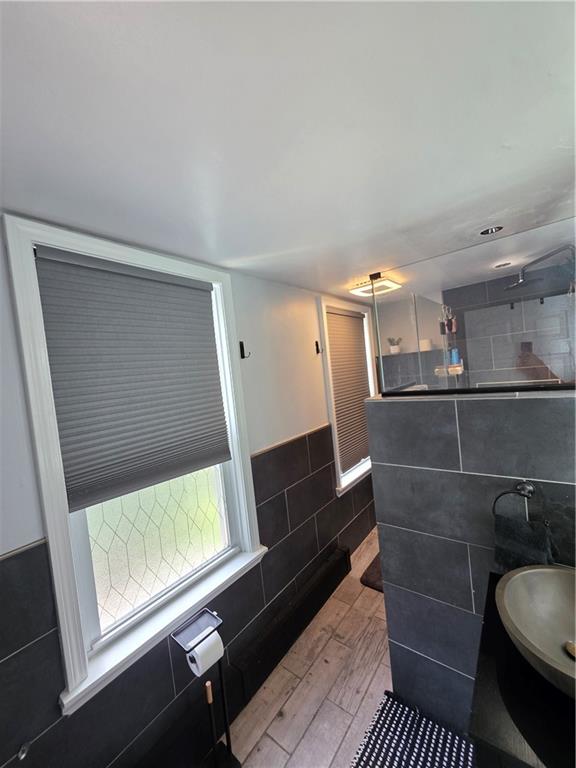 422 East Avenue Property Photo 15