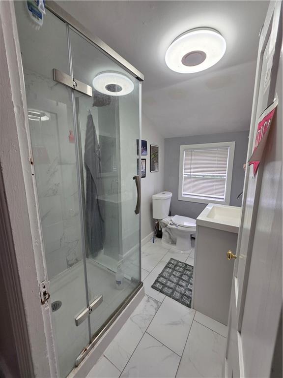 422 East Avenue Property Photo 26