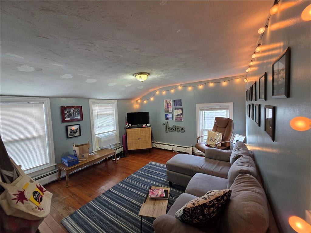 422 East Avenue Property Photo 27