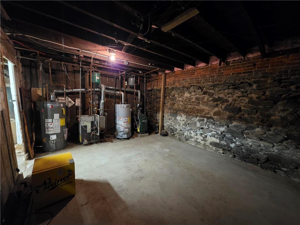422 East Avenue Property Photo 35