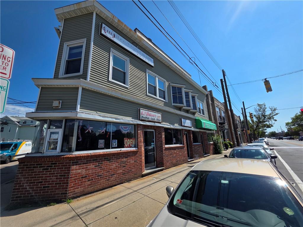 122 126 Taunton Avenue Property Photo 2