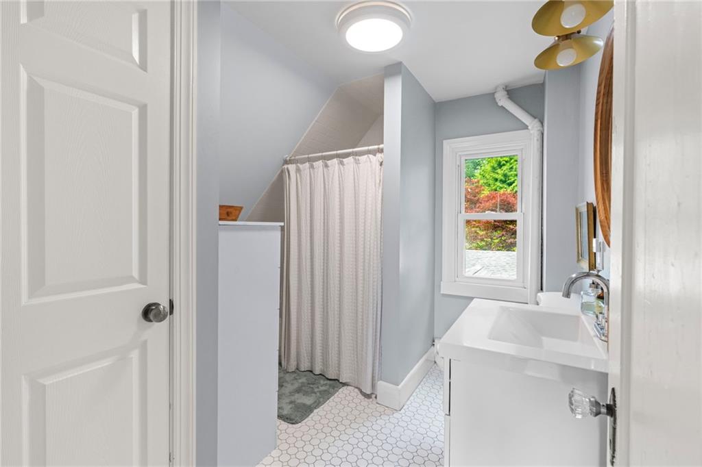 101 Sheldon Street Property Photo 29