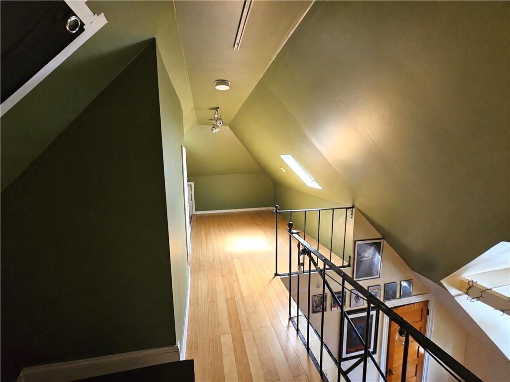 29 31 Laura Street Unit 3 Property Photo 4