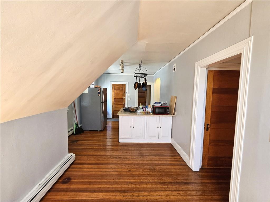 29 31 Laura Street Unit 3 Property Photo 8