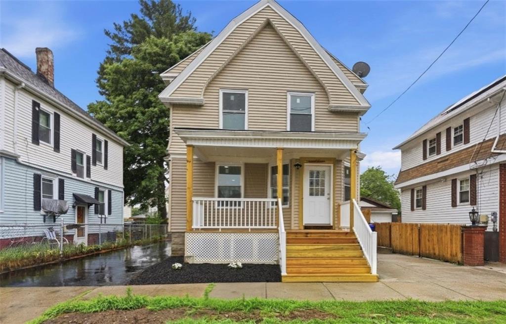 252 California Avenue Property Photo 1