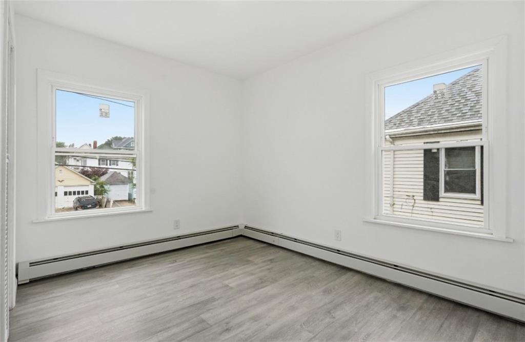 252 California Avenue Property Photo 7