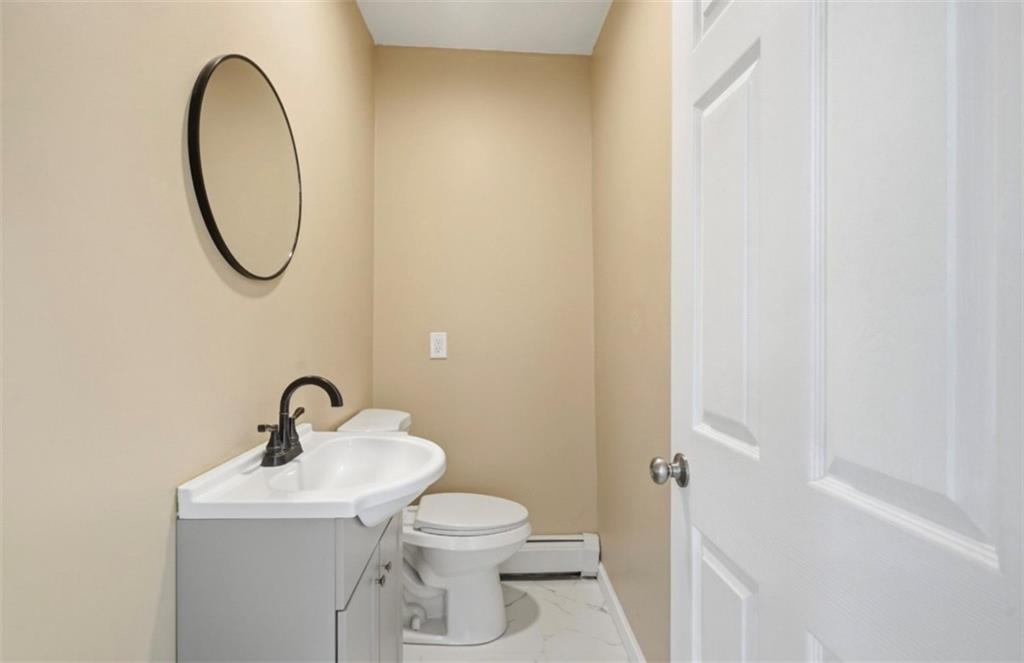 252 California Avenue Property Photo 10