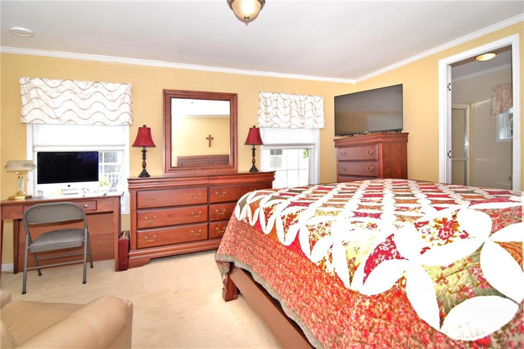 63 Little Pond Road Property Photo 14