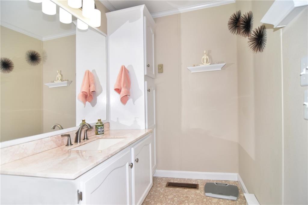 63 Little Pond Road Property Photo 15