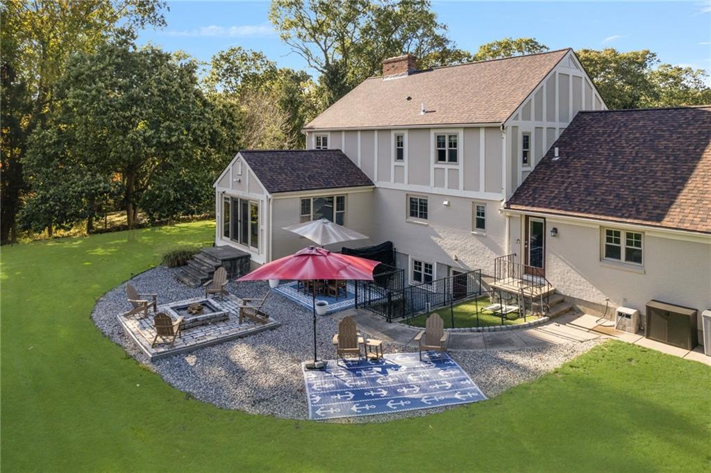 365 West Wrentham Road Property Photo 3