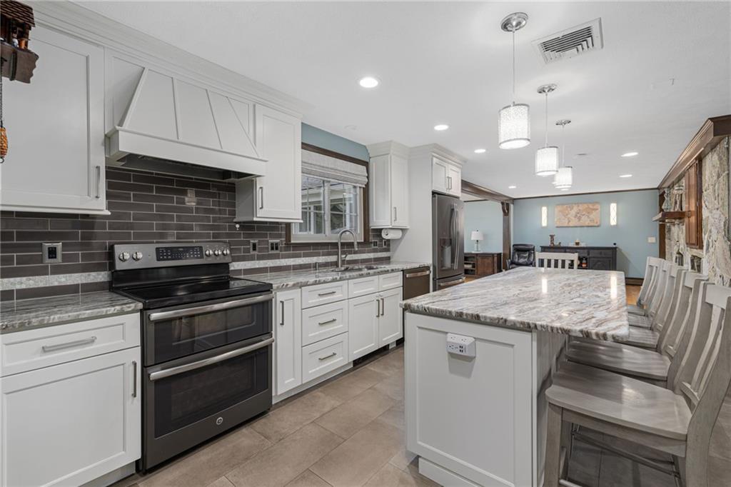 365 West Wrentham Road Property Photo 7