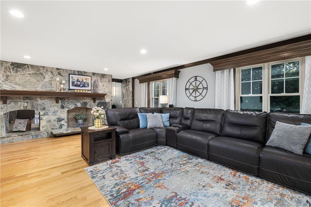 365 West Wrentham Road Property Photo 16