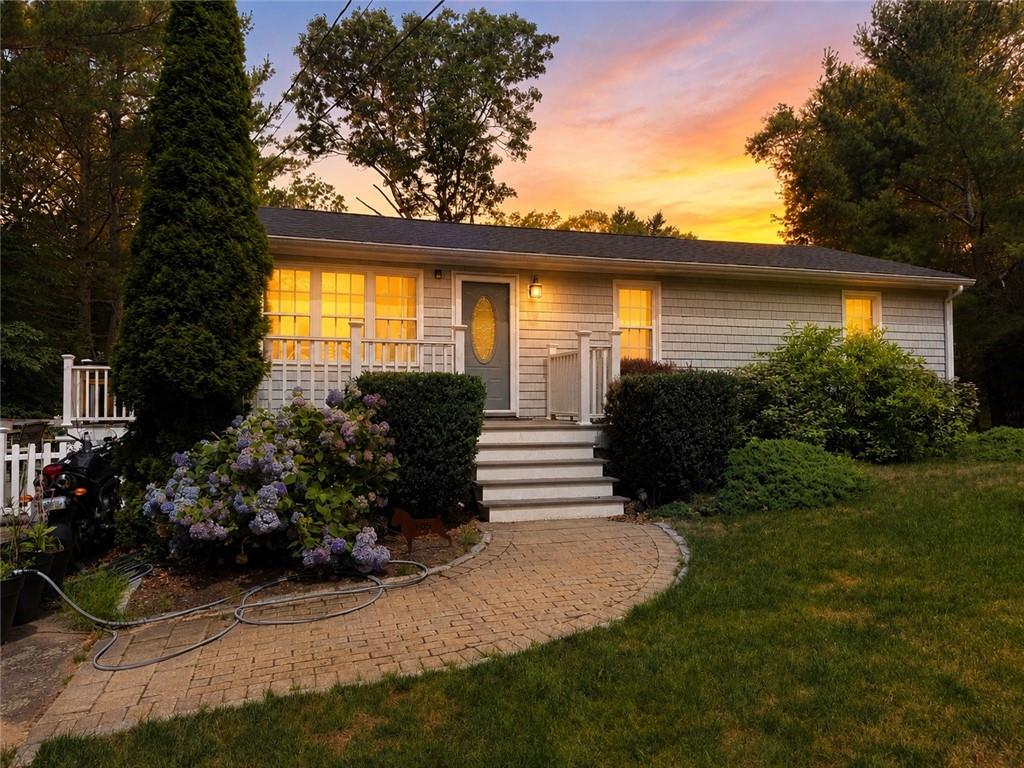 408 Gardiner Road Property Photo 1