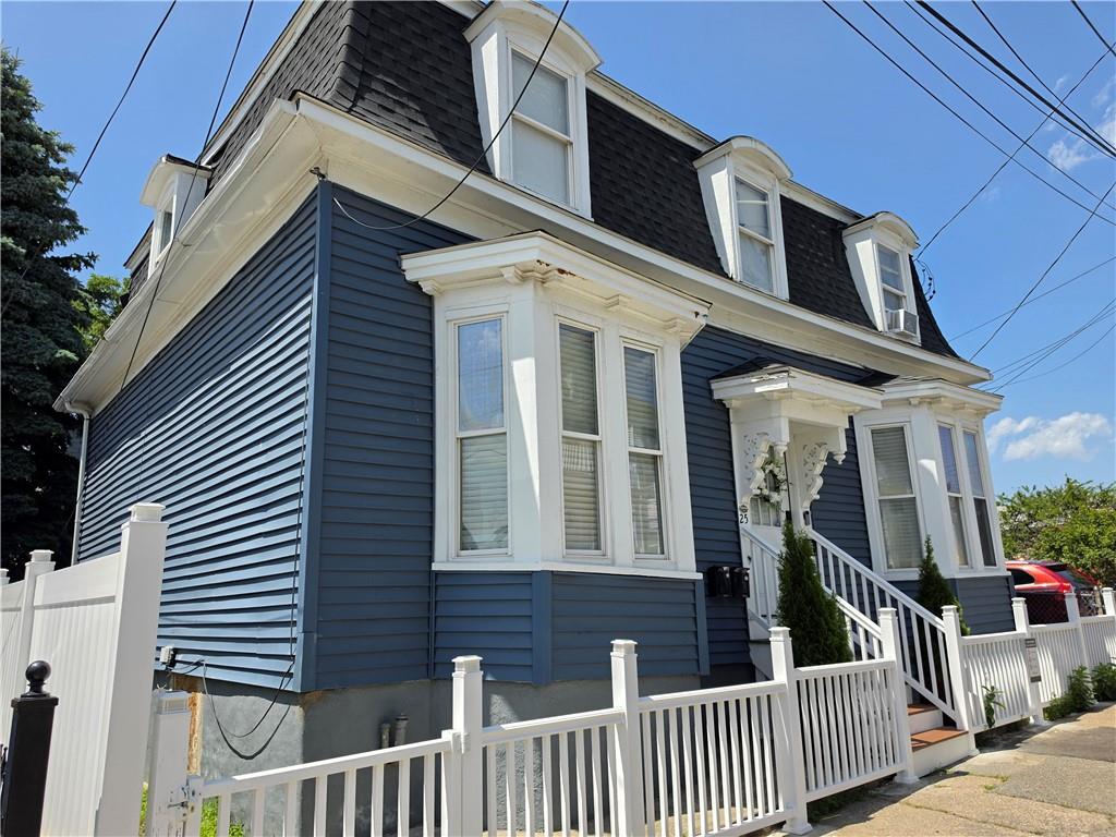 25 Seabury Street Property Photo 1