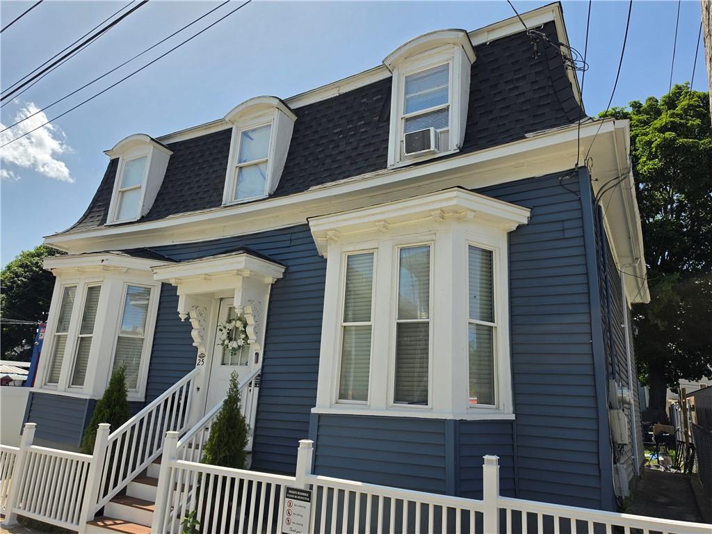 25 Seabury Street Property Photo 2