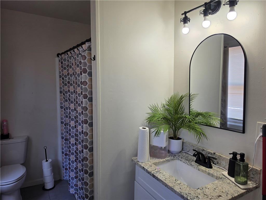 25 Seabury Street Property Photo 16