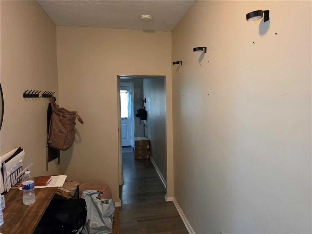 25 Seabury Street Property Photo 18