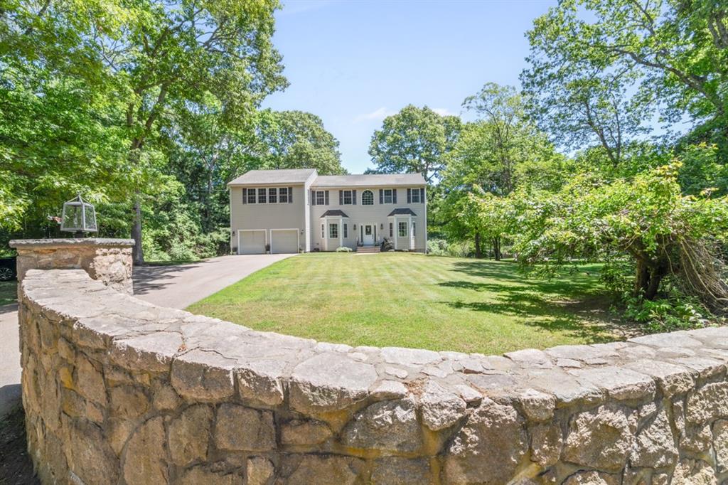 167 Winnapaug Road Property Photo 2