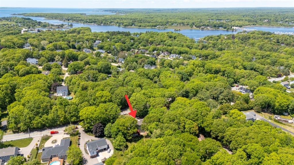 167 Winnapaug Road Property Photo 4