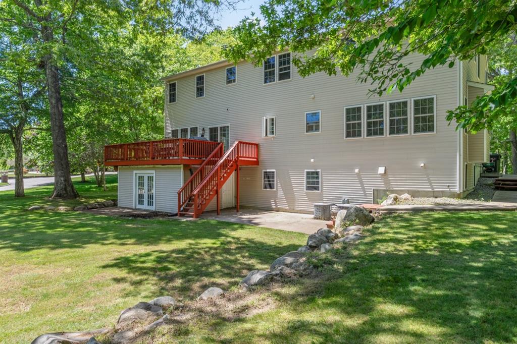 167 Winnapaug Road Property Photo 7