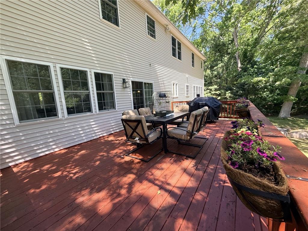 167 Winnapaug Road Property Photo 10