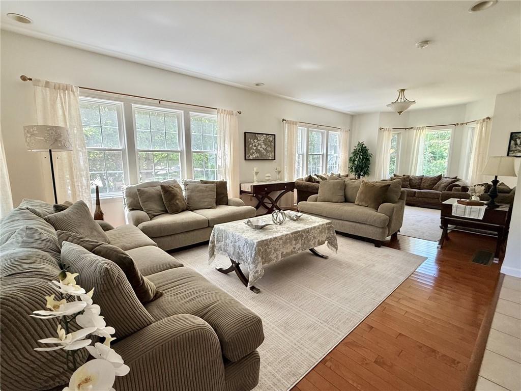 167 Winnapaug Road Property Photo 12