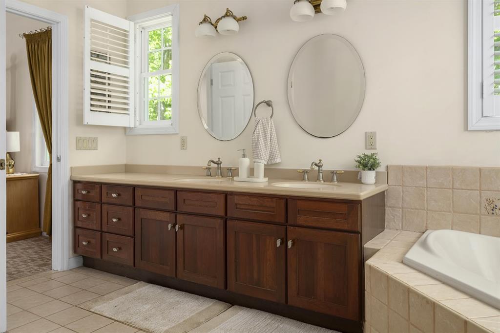 167 Winnapaug Road Property Photo 31