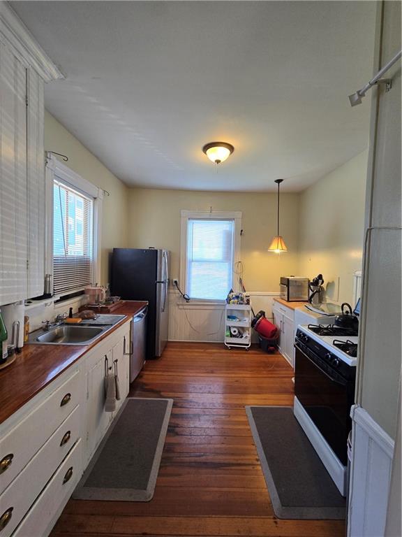 73 Beacon Avenue Property Photo 15