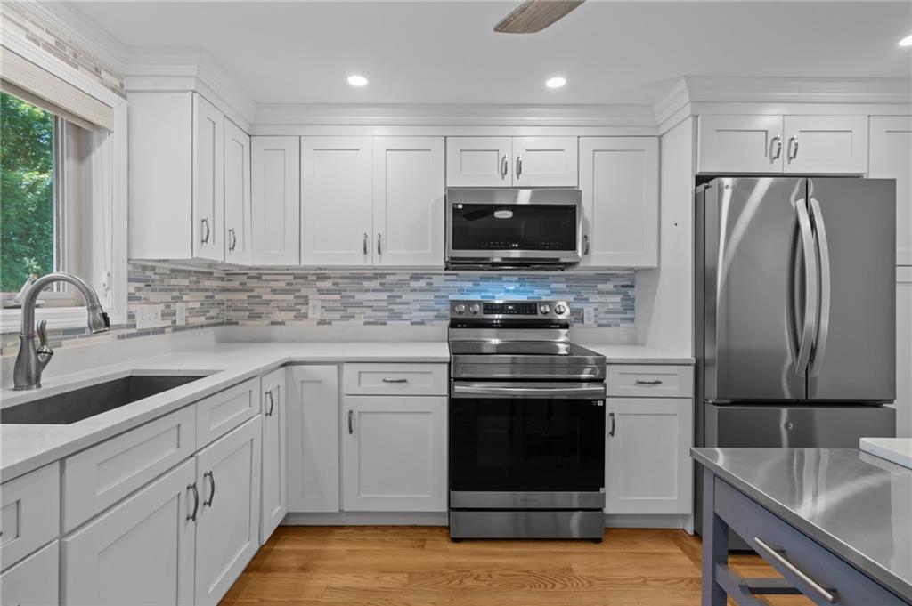 335 South Pier Road Road Unit 3b Property Photo 9
