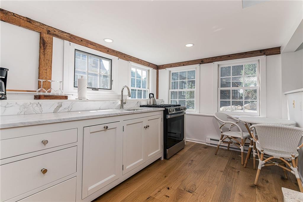 17 19 East Hills Road Property Photo 36