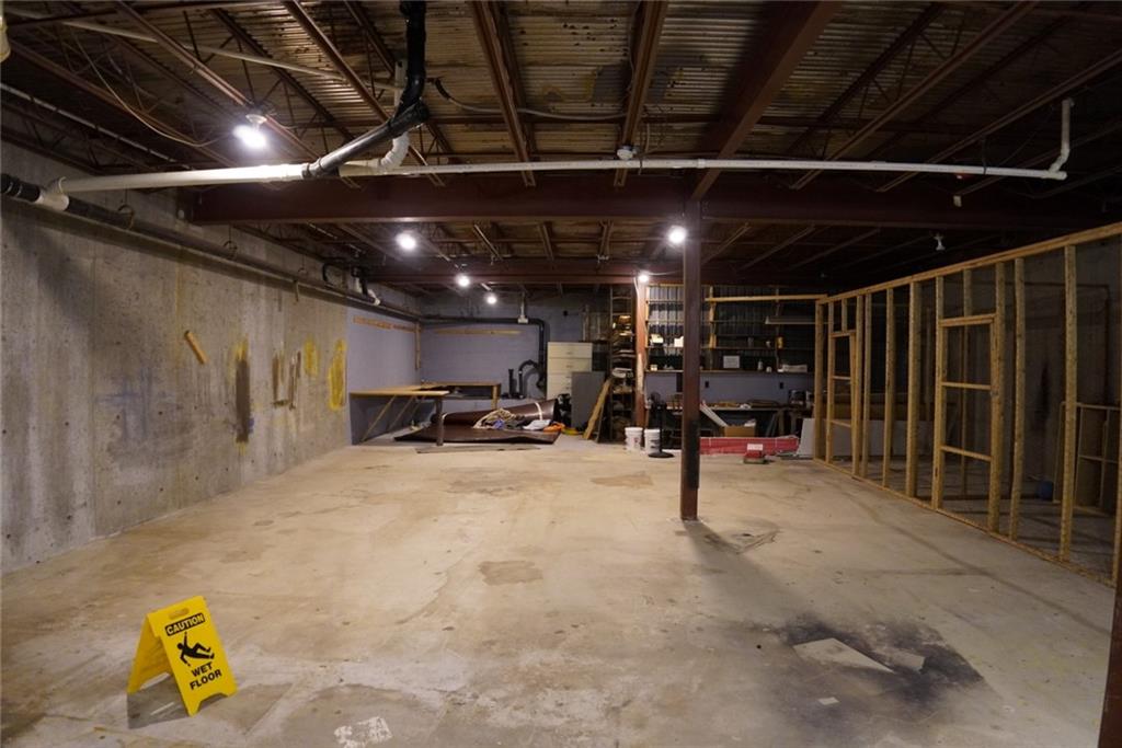 285 Main Street Property Photo 1