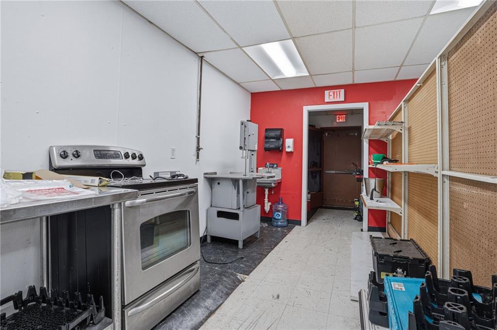 937 939 Social Street Property Photo 6