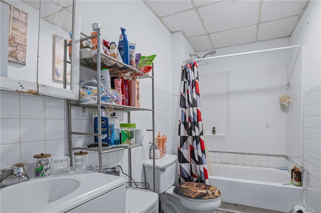 937 939 Social Street Property Photo 14