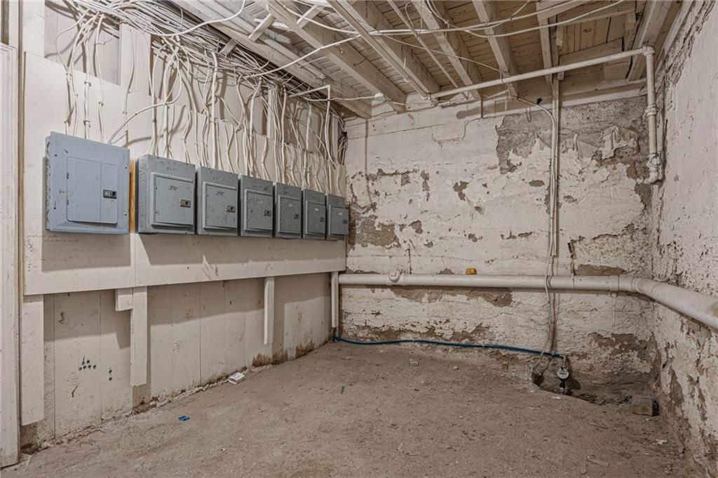 937 939 Social Street Property Photo 26