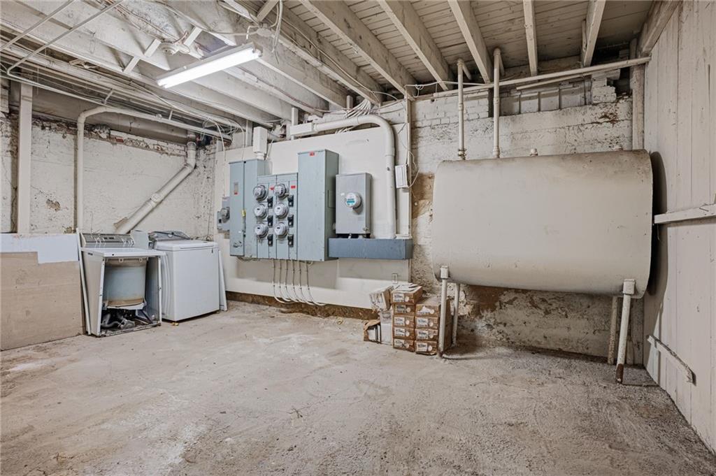 937 939 Social Street Property Photo 30