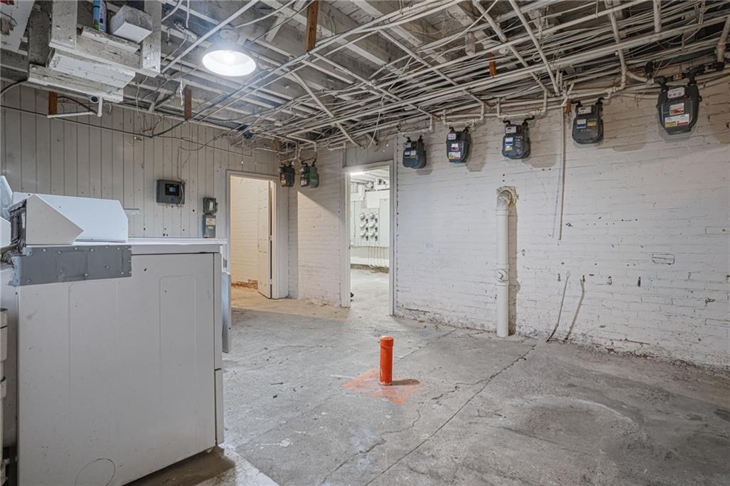 937 939 Social Street Property Photo 31